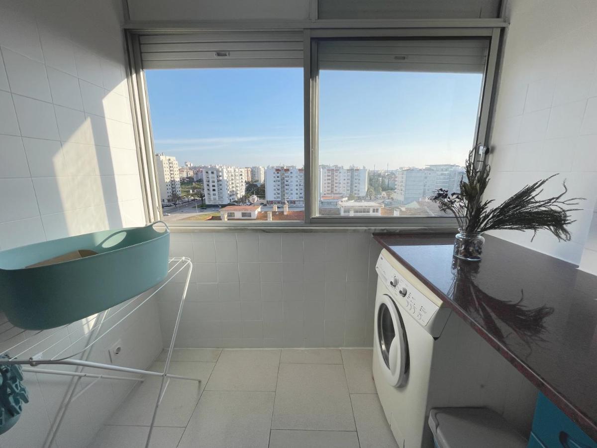 Blue Bay Apartment Setúbal Esterno foto